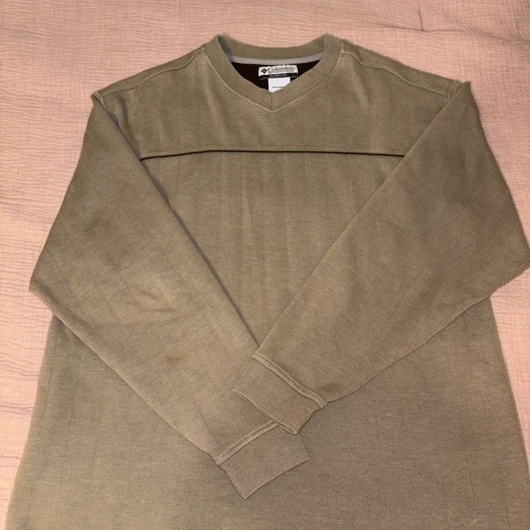 Columbia Tan Crewneck Sweater - Picture 1 of 2